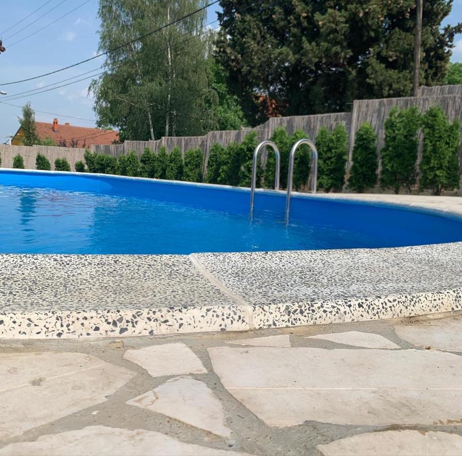 Σπίτι διακοπών Mika's Poolhouse
