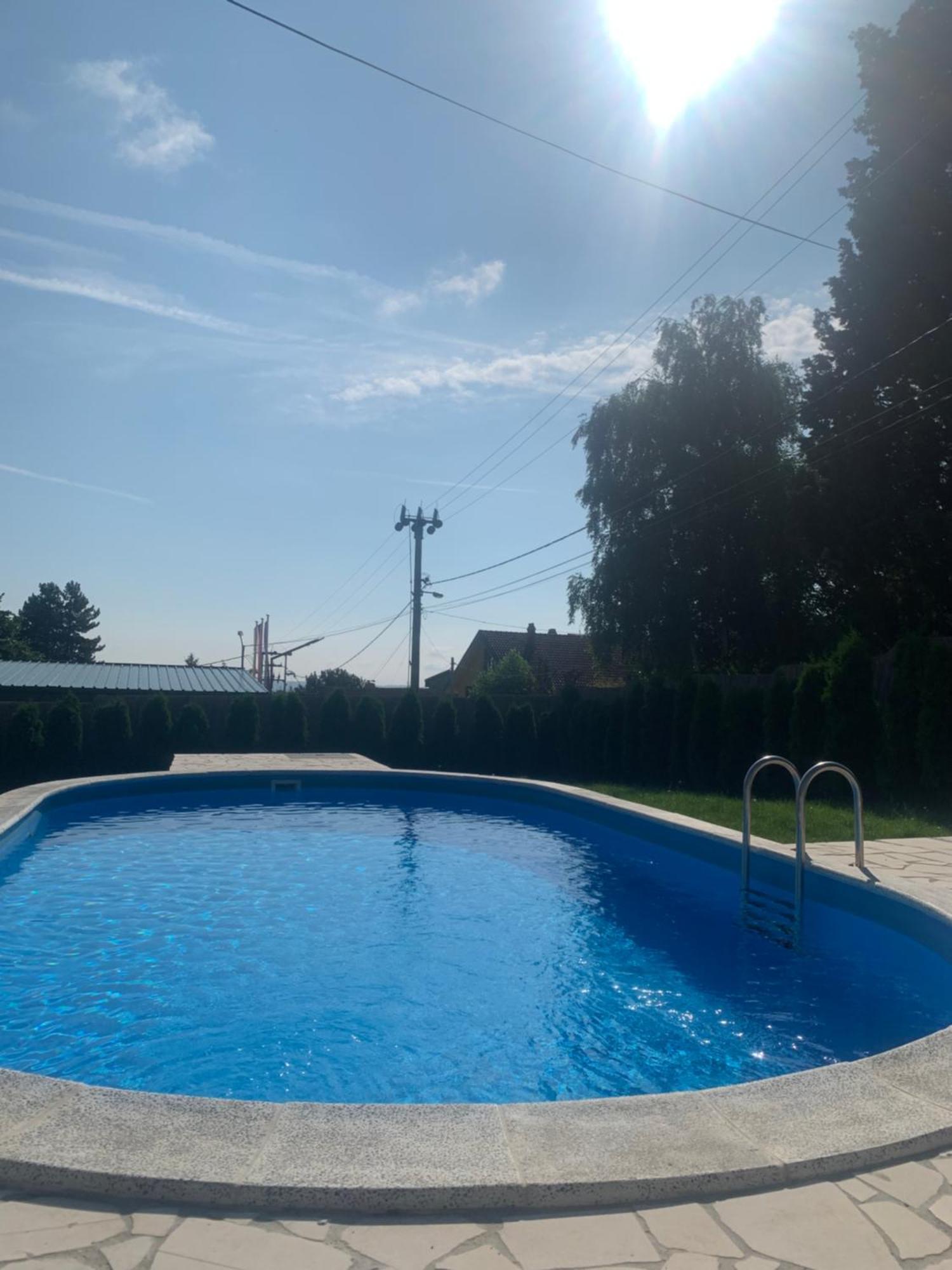 Mika's Poolhouse Σπίτι διακοπών